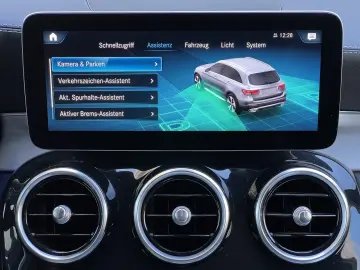 MERCEDES-BENZ GLC 300 4M AMG Pano Business Plus Trit…