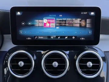 MERCEDES-BENZ GLC 300 4M AMG Pano Business Plus Trit…