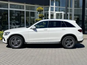 MERCEDES-BENZ GLC 300 4M AMG Pano Business Plus Trit…