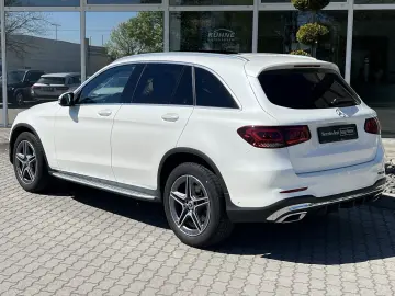 MERCEDES-BENZ GLC 300 4M AMG Pano Business Plus Trit…