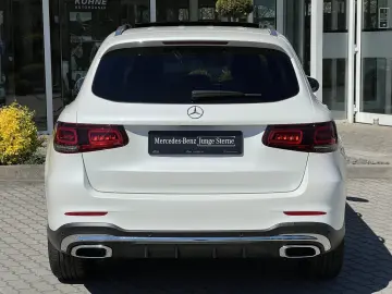 MERCEDES-BENZ GLC 300 4M AMG Pano Business Plus Trit…