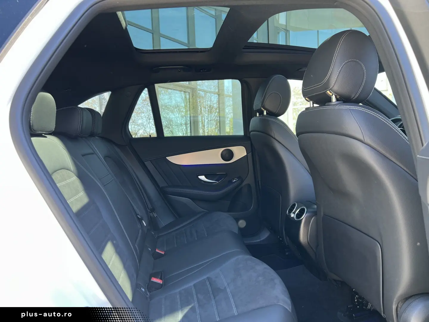MERCEDES-BENZ GLC 300 4M AMG Pano Business Plus Trit&hellip;