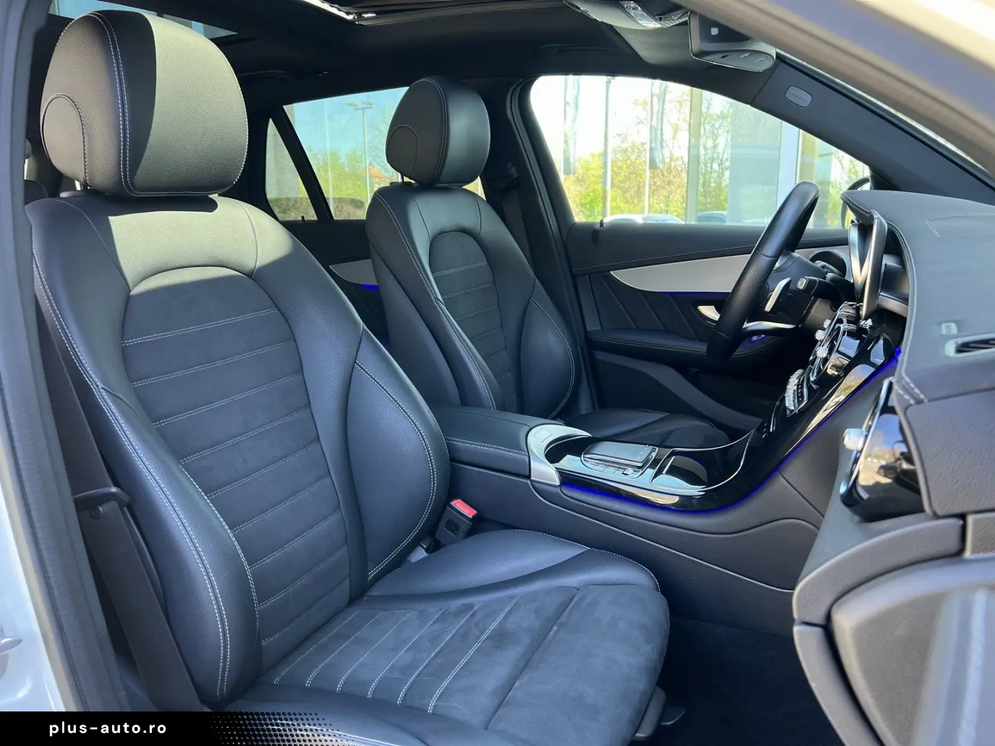 MERCEDES-BENZ GLC 300 4M AMG Pano Business Plus Trit&hellip;