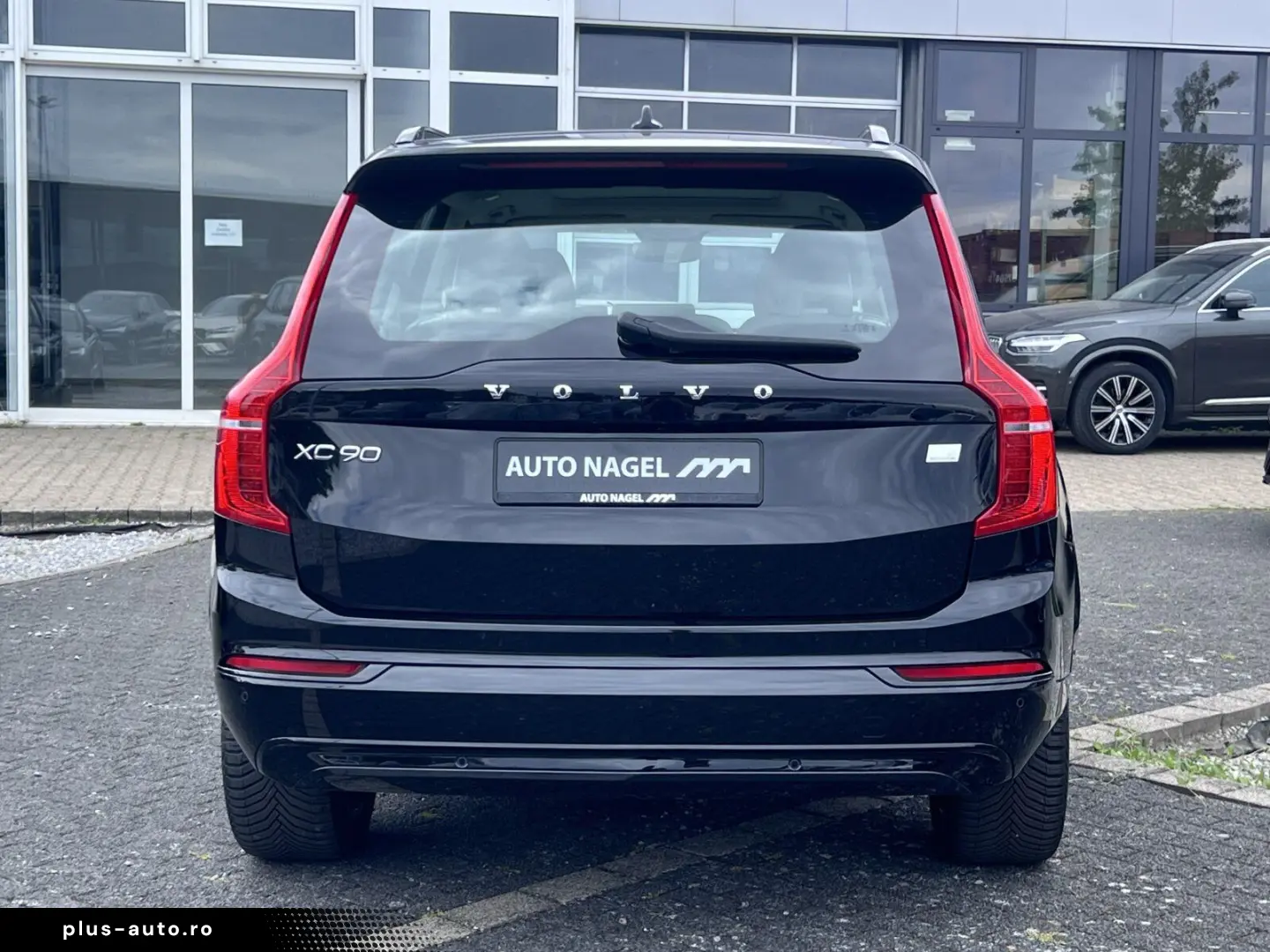 VOLVO XC90 T8 Ultra Dark PANO STANDHEIZUNG LED el.SITZ