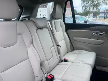 VOLVO XC90 T8 Ultra Dark PANO STANDHEIZUNG LED el.SITZ