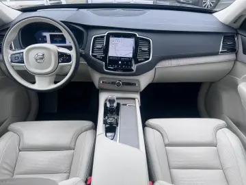 VOLVO XC90 T8 Ultra Dark PANO STANDHEIZUNG LED el.SITZ