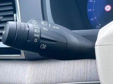 VOLVO XC90 T8 Ultra Dark PANO STANDHEIZUNG LED el.SITZ