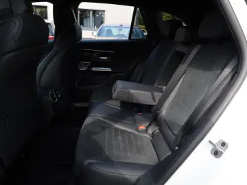 MERCEDES-BENZ GLC 300d 4Matic 3x AMG DIGI-LIGHT AHK …