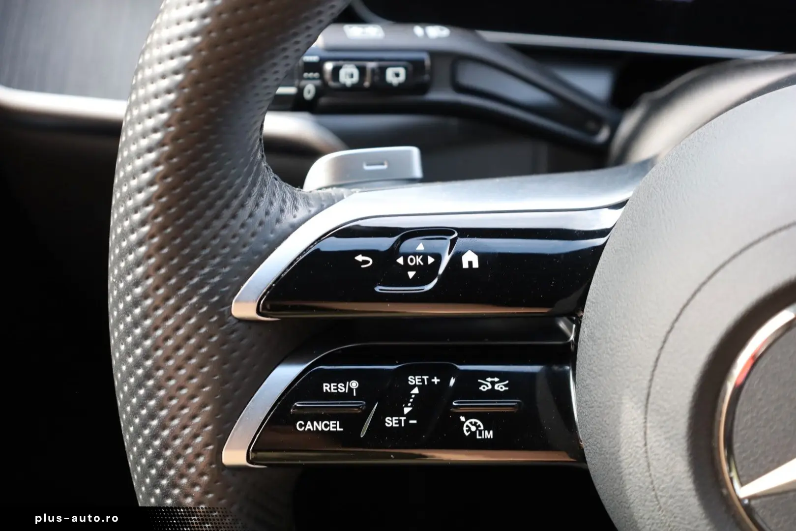 MERCEDES-BENZ GLC 300d 4Matic 3x AMG DIGI-LIGHT AHK &hellip;