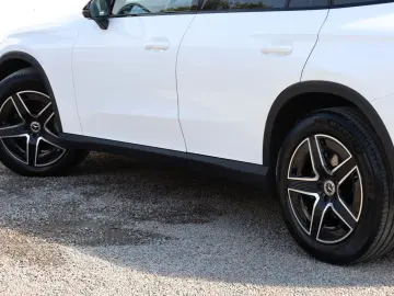 MERCEDES-BENZ GLC 300d 4Matic 3x AMG DIGI-LIGHT AHK …