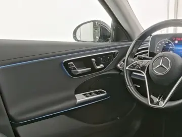 MERCEDES-BENZ E220d 4M Avantgarde 360 Ventilation