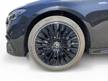 MERCEDES-BENZ E300de 4M AMG Airmatic Burmester 360 Ventil