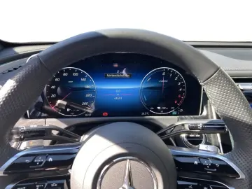 MERCEDES-BENZ E300de 4M AMG Airmatic Burmester 360 Ventil