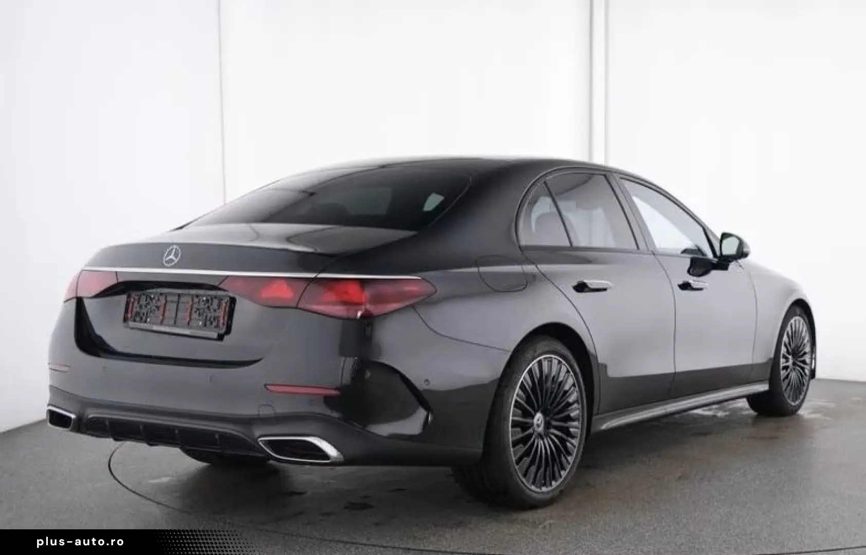 MERCEDES-BENZ E 220 d AMG  Pano Distro DIGITAL SUPER Night