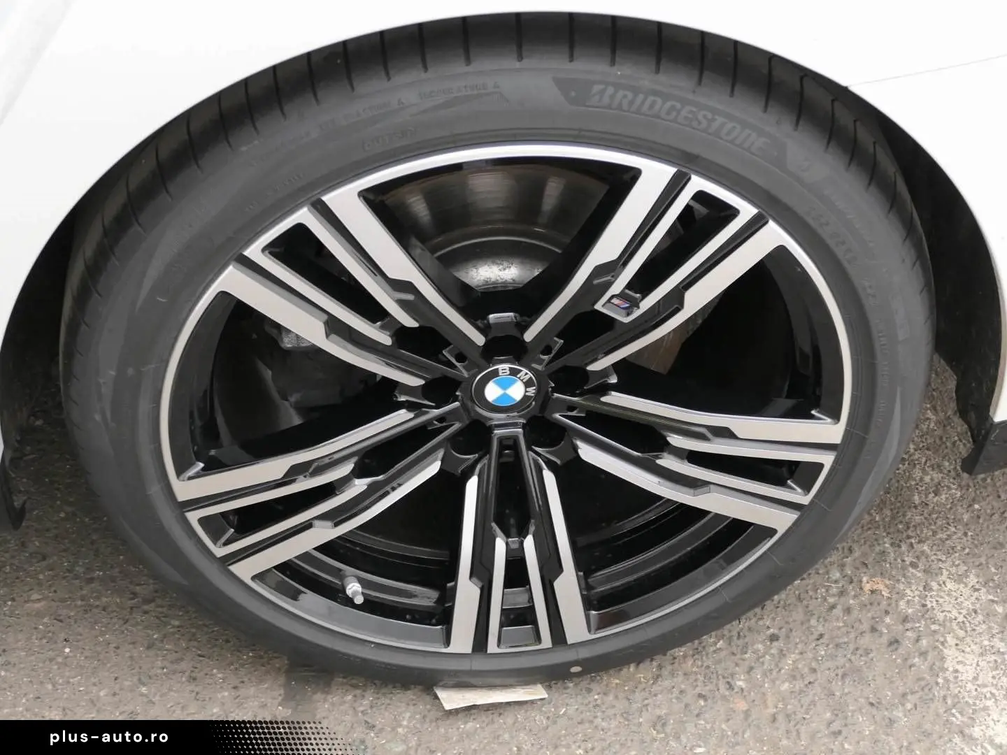 BMW 740d xDrive M Sport Pano-Sky Autobahnas. St-Hzg