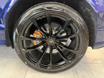 Lamborghini Urus S Massage Ventil SoftClose 360 B&O