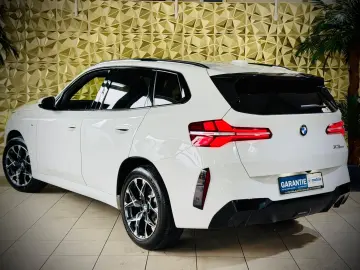 BMW X3 20d xDrive M-SPORTPAKET AUTOMATIK LEDER 1.HD