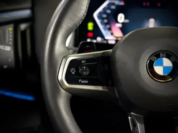 BMW X3 20d xDrive M-SPORTPAKET AUTOMATIK LEDER 1.HD