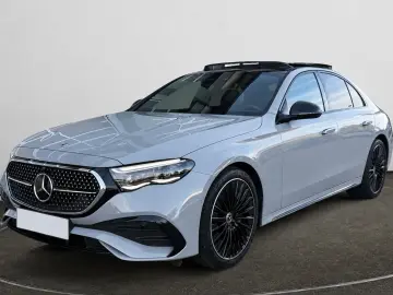 MERCEDES E 220 d AMG Distro Pano SUPER Night Keyless 360