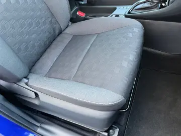 TOYOTA Yaris 1.5 Hybrid Comfort Klimaautom. Kamera ACC