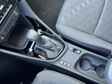 TOYOTA Yaris 1.5 Hybrid Comfort Klimaautom. Kamera ACC