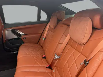 BMW 750e xDrive M Sportpaket Pro   AHK 360  STANDHZ