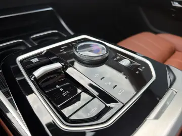 BMW 750e xDrive M Sportpaket Pro   AHK 360  STANDHZ