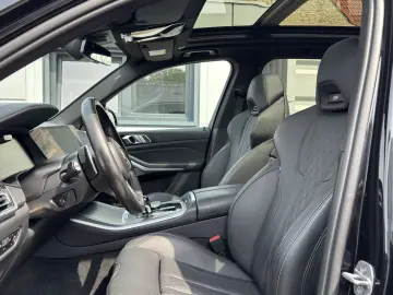 BMW X5 xDr30d MSport SkyLounge DisplayKey Ventilation 360