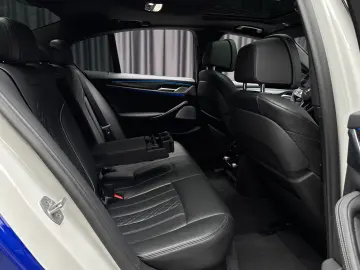 BMW 545e xDrive M-Sport Pack 360Camera Trapa