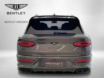BENTLEY Bentayga V8 Black Edition - DemoCar