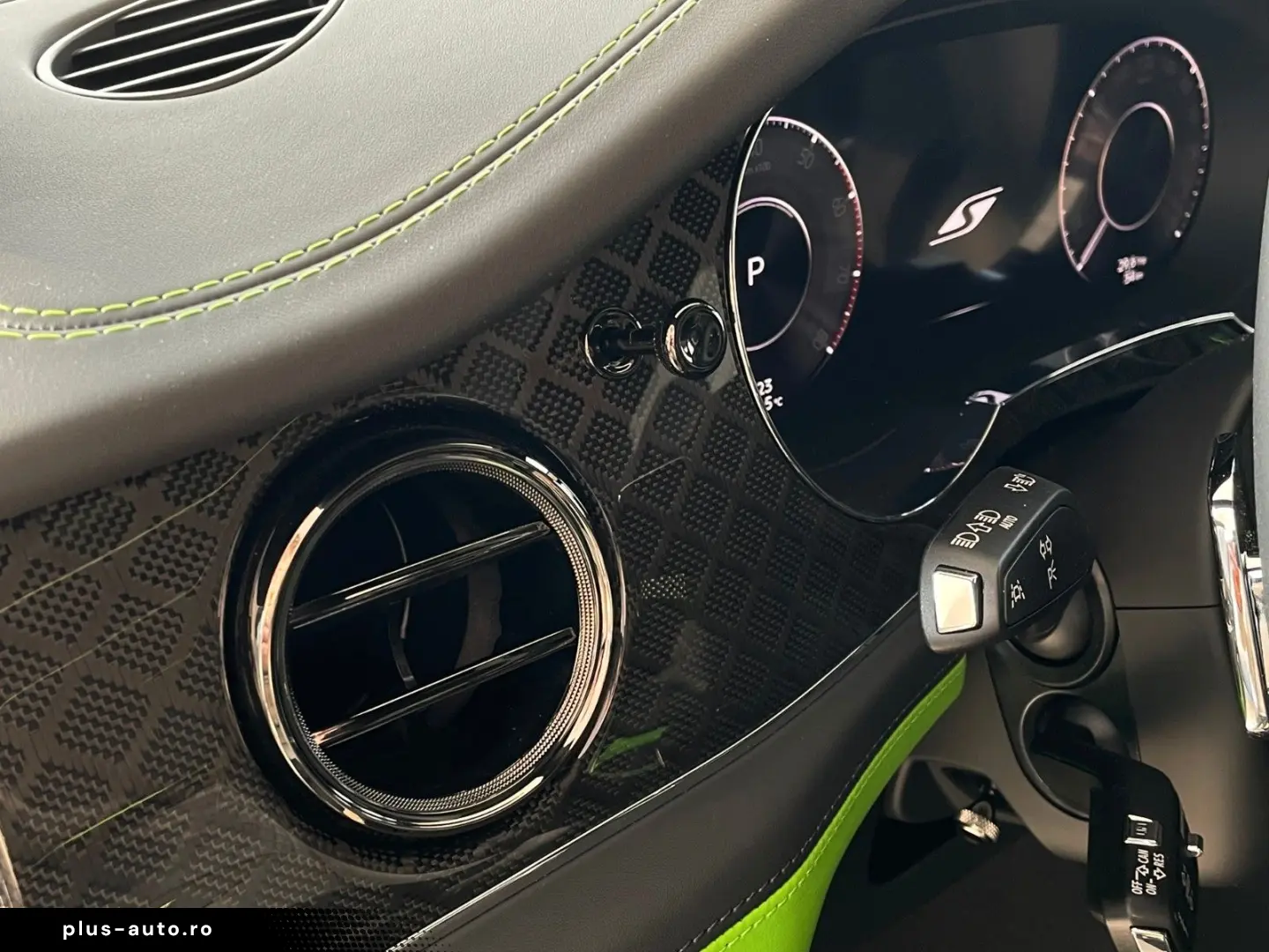 BENTLEY Bentayga V8 Black Edition - DemoCar