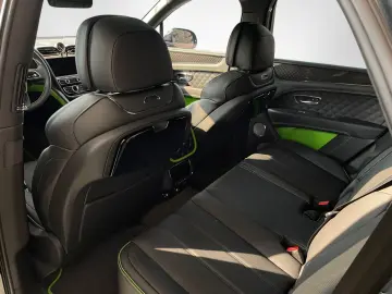 BENTLEY Bentayga V8 Black Edition - DemoCar