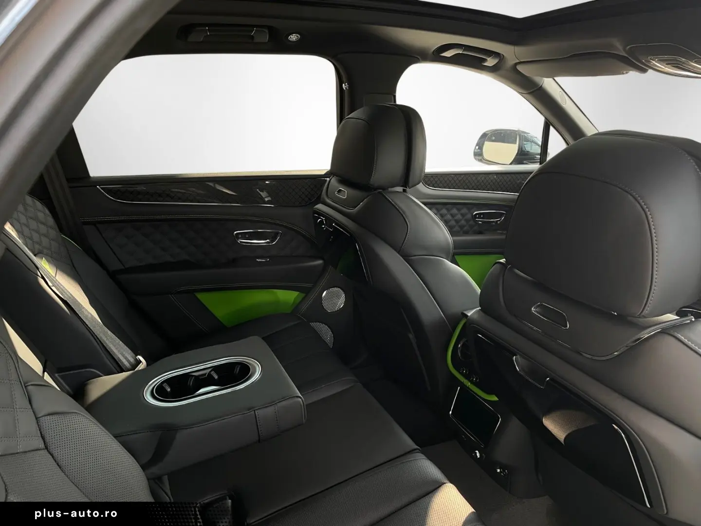 BENTLEY Bentayga V8 Black Edition - DemoCar
