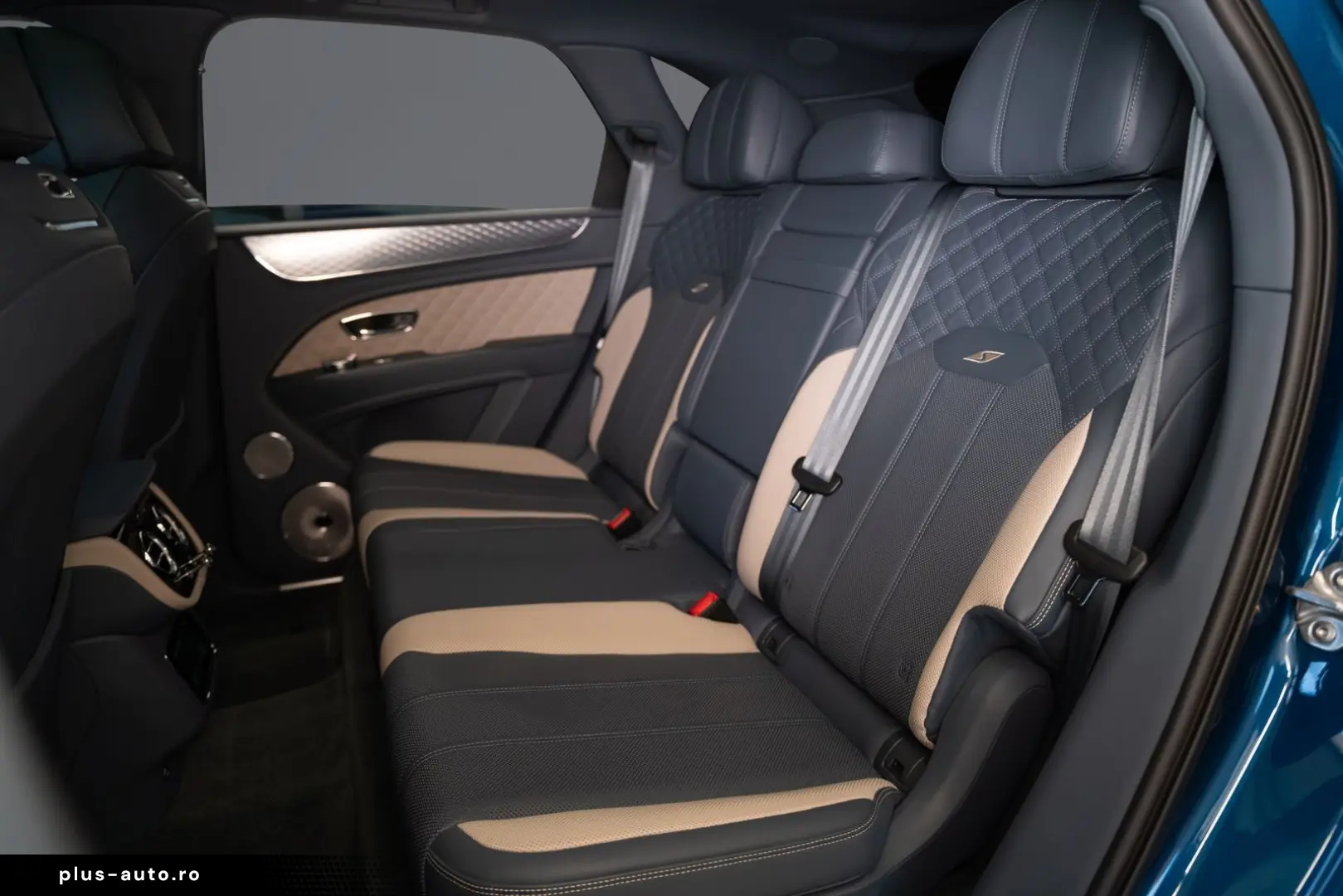 BENTLEY Bentayga S V8