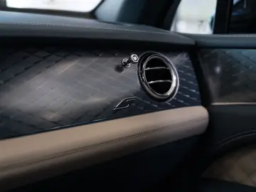 BENTLEY Bentayga S V8