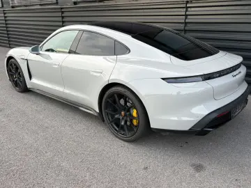 PORSCHE Taycan GTS-75 JAHRE PAKET-PANO-CHRONO-HAL