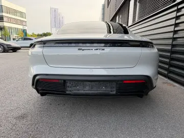 PORSCHE Taycan GTS-75 JAHRE PAKET-PANO-CHRONO-HAL