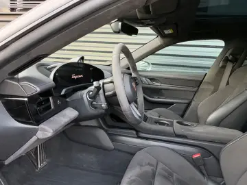PORSCHE Taycan GTS-75 JAHRE PAKET-PANO-CHRONO-HAL