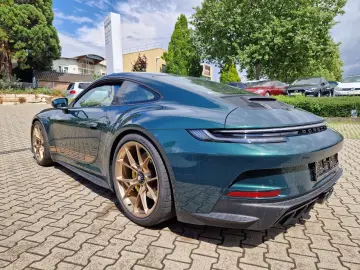 PORSCHE 992 911 GT3 mit Touring Paket Lift PCCB PDK