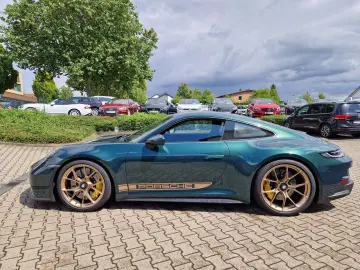 PORSCHE 992 911 GT3 mit Touring Paket Lift PCCB PDK