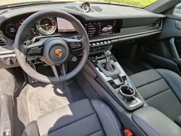PORSCHE 992 911 GT3 mit Touring Paket Lift PCCB PDK