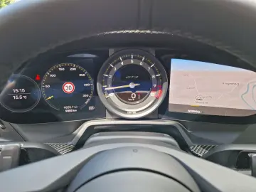 PORSCHE 992 911 GT3 mit Touring Paket Lift PCCB PDK