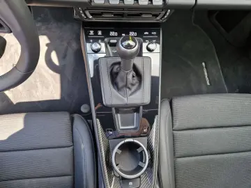 PORSCHE 992 911 GT3 mit Touring Paket Lift PCCB PDK