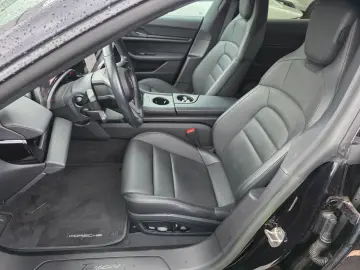 PORSCHE Taycan Bose HuD PASM PSCB