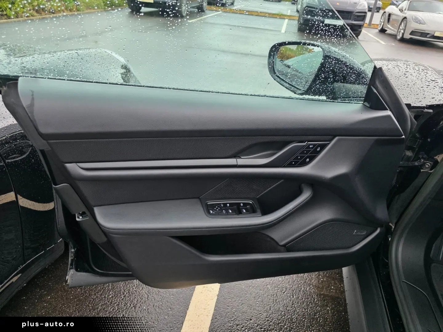 PORSCHE Taycan Bose HuD PASM PSCB