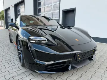 PORSCHE Taycan Turbo APPROVED. BUR NACHTS. MASSAGE HUD