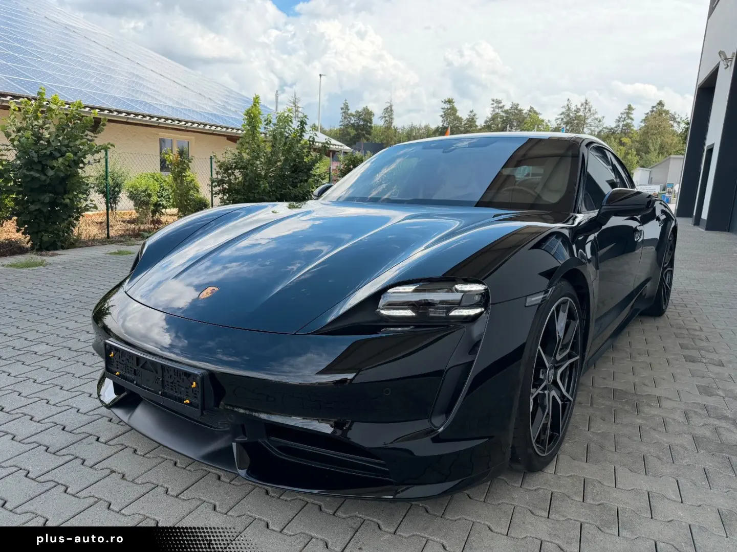 PORSCHE Taycan Turbo APPROVED. BUR NACHTS. MASSAGE HUD