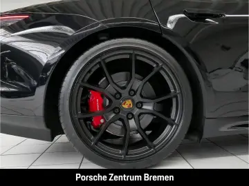 PORSCHE Taycan GTS Bose Panorama 21 Zoll Tempostat