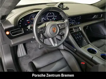 PORSCHE Taycan GTS Bose Panorama 21 Zoll Tempostat