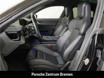 PORSCHE Taycan GTS Bose Panorama 21 Zoll Tempostat